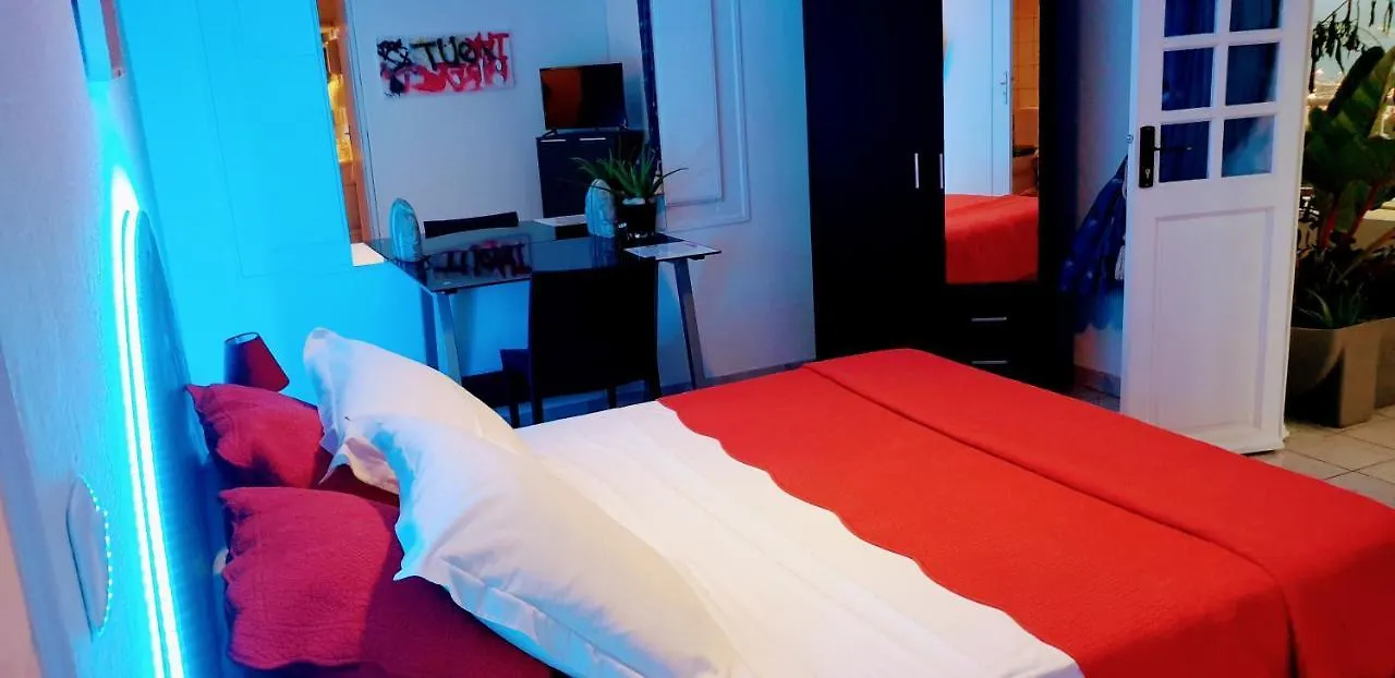 VI Get' S Bed & Breakfast Fort-de-France 0*,