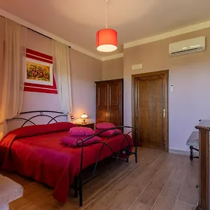 https://bb-fonteroncone.it-tuscanyhotel.com